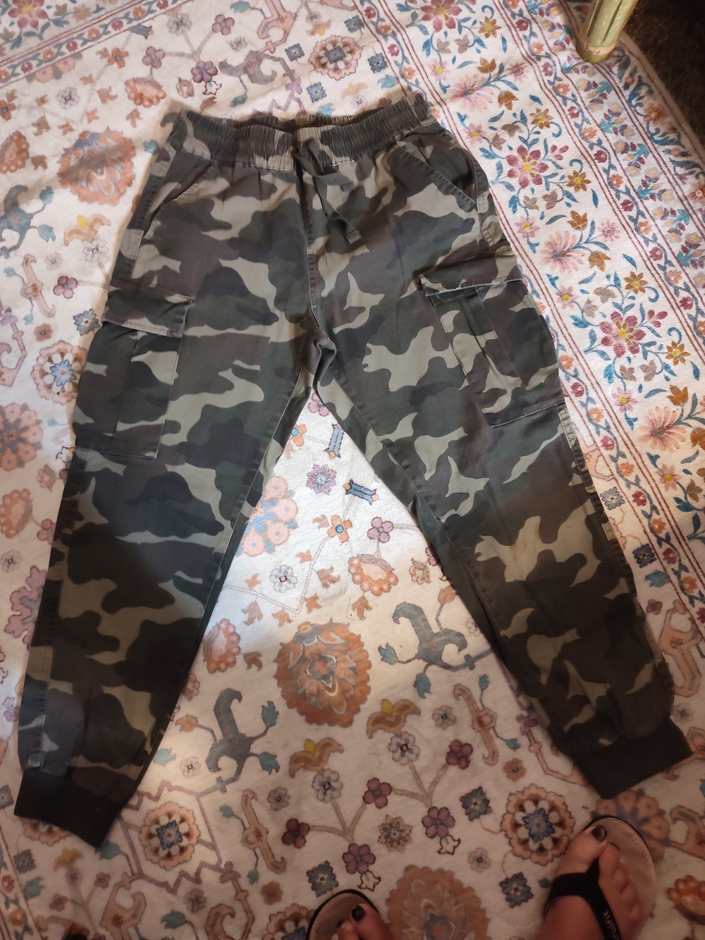 Streetwear Society Camo Cargo Joggers - Olive & Dark Green
